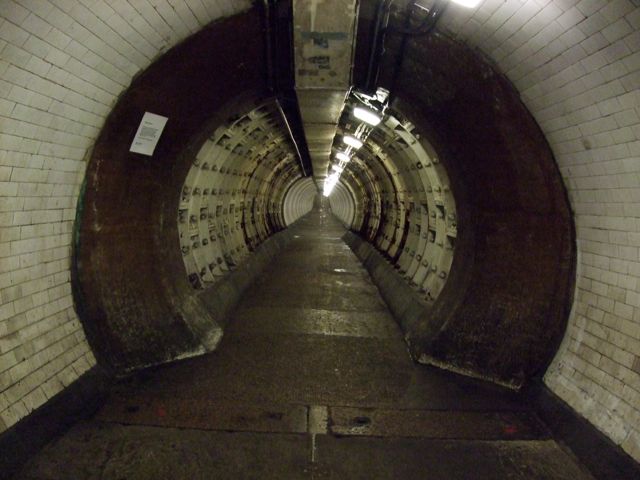 Túnel bajo el Támesis